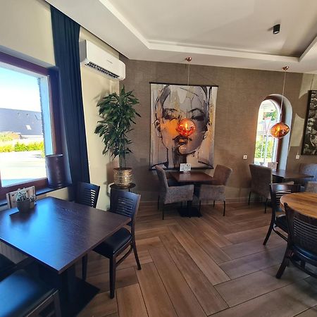 3 Monkeys Hotel شتاينفورت المظهر الخارجي الصورة